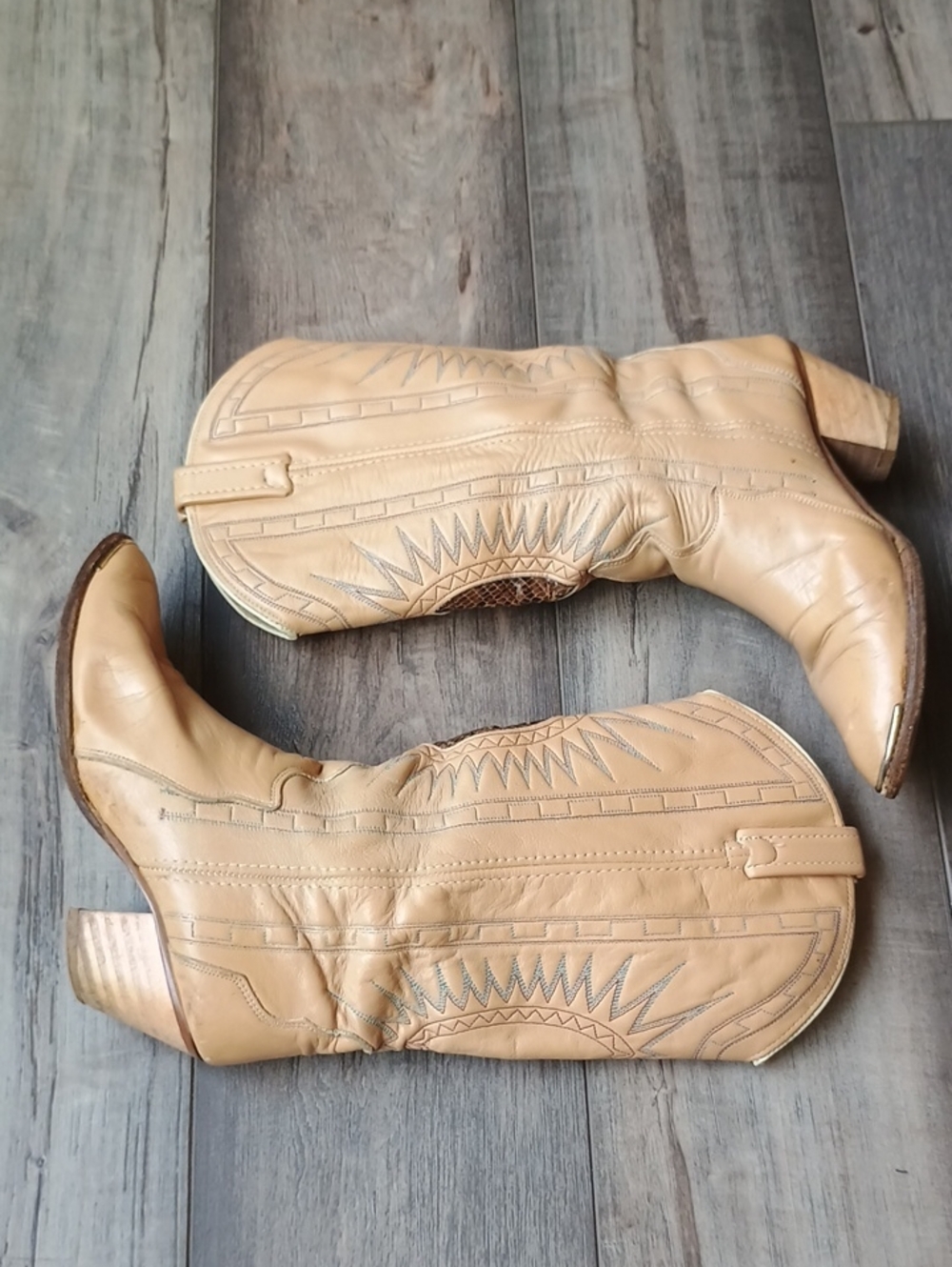 ACME Tan/Cream Western Heeled Leather Boots
